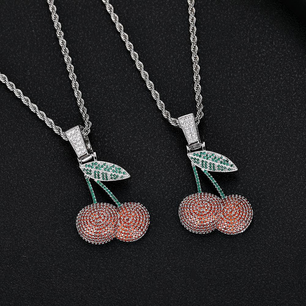 תליון אימוג'י דובדבן כסף