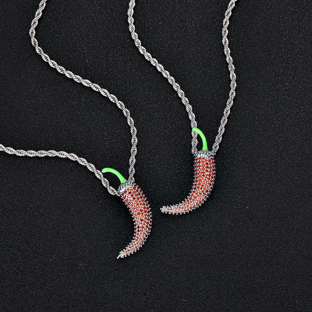 תליון אימוג'י פלפל חריף