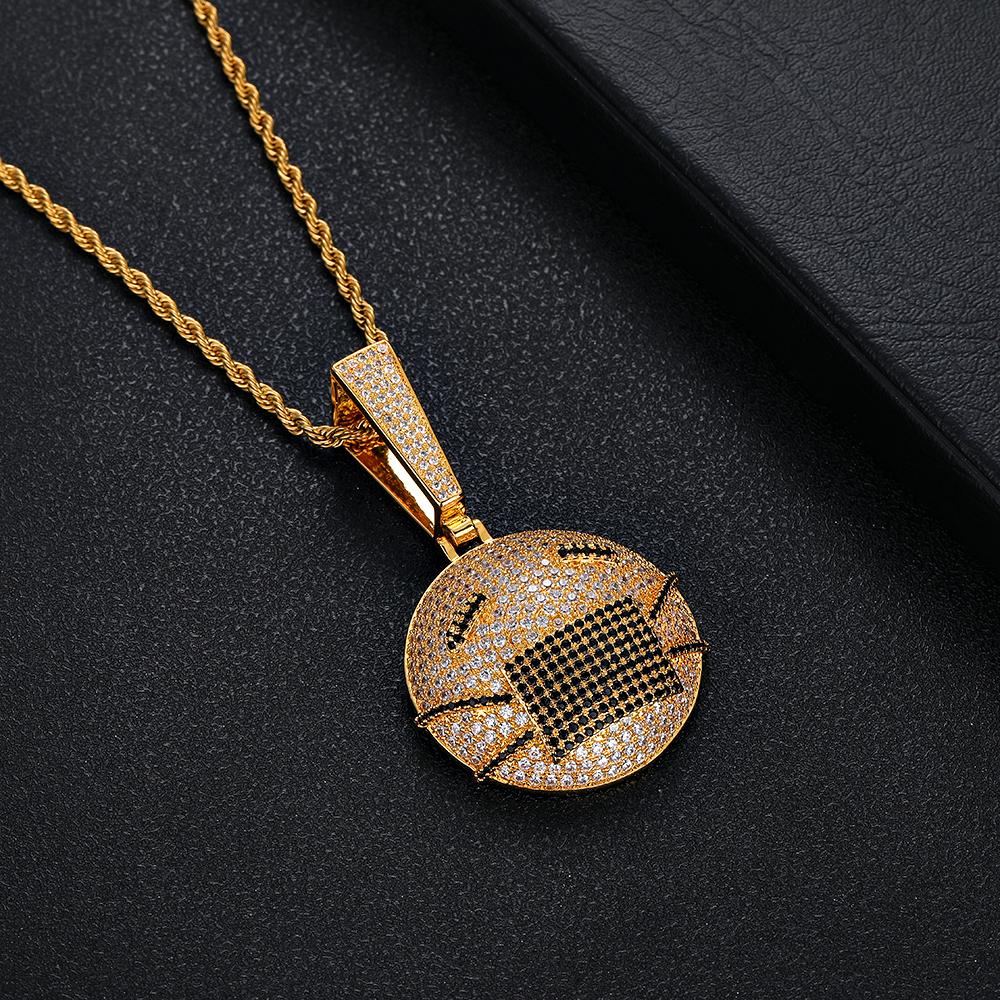 תליון מאסק און זהב